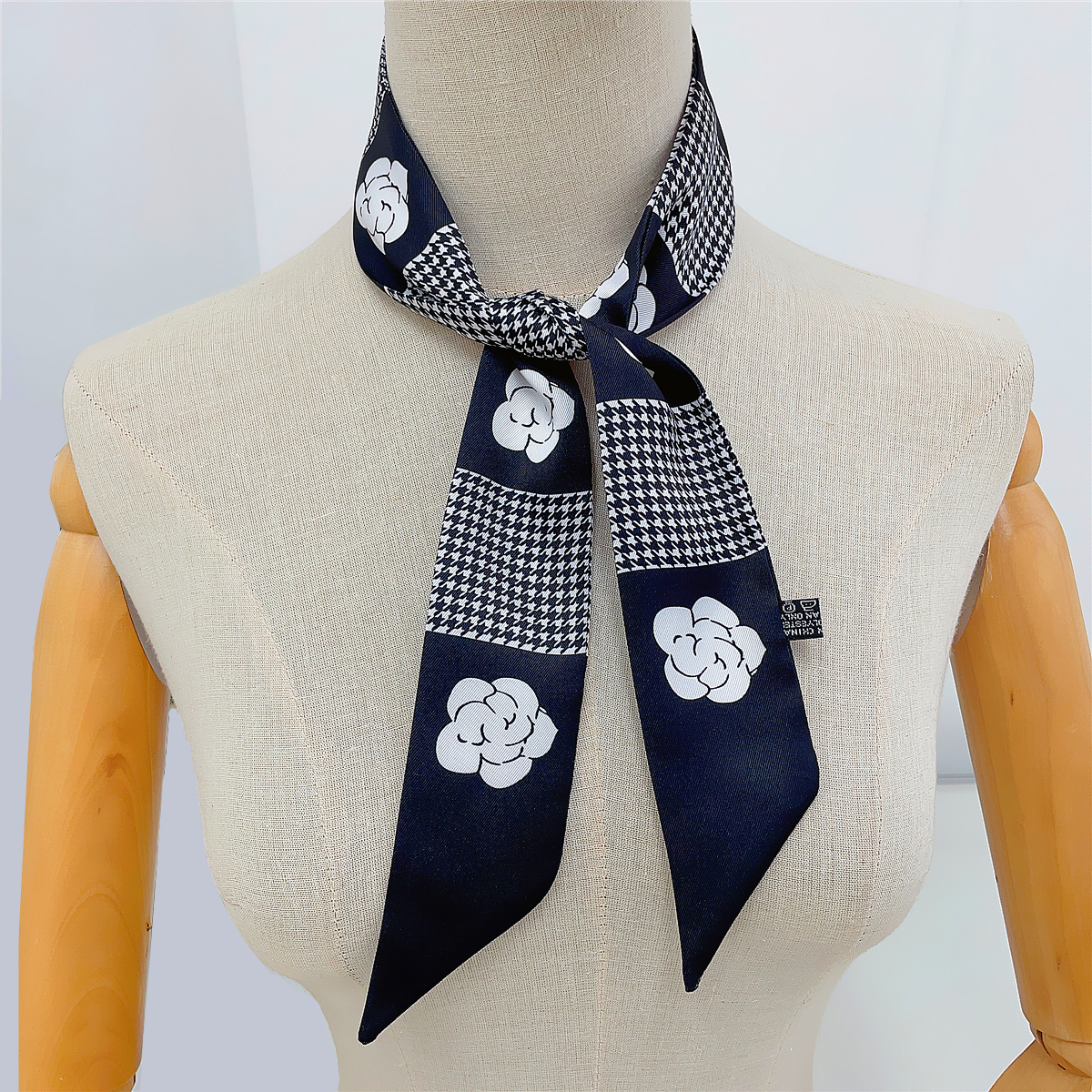 2023 Design Camellia Flower Br - Women Accessories Brands reseña y precio