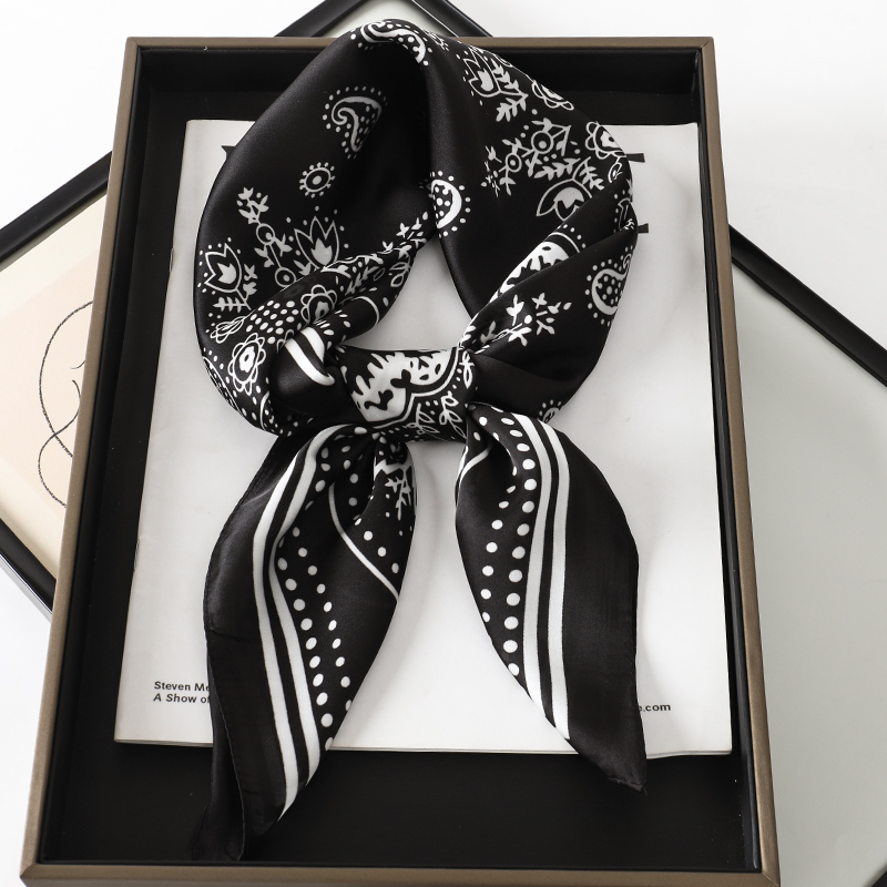 Luxury Brand Silk Square Paisl - Women Accessories Brands reseña y precio