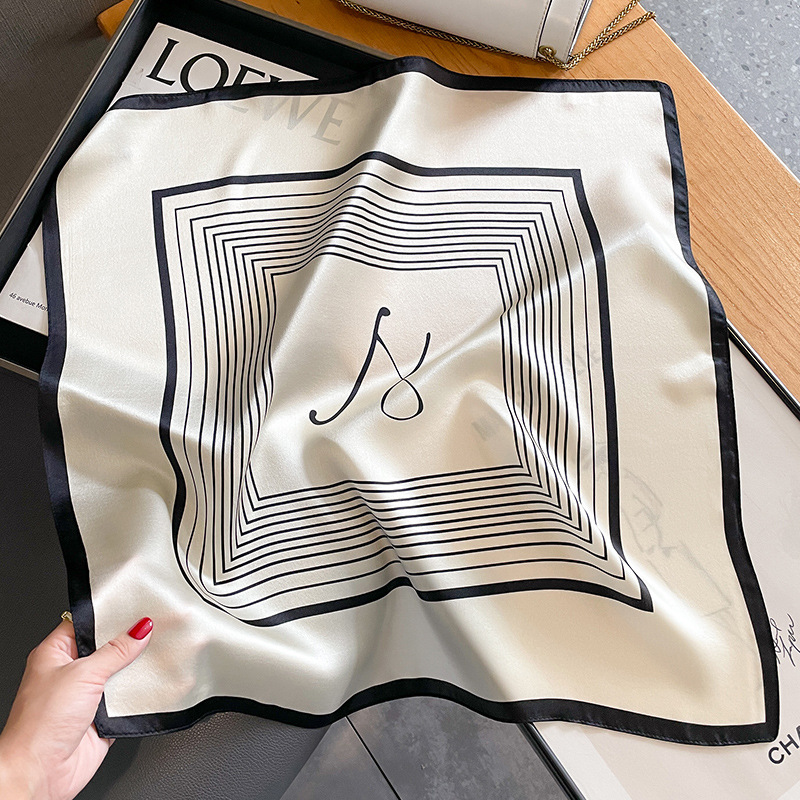 Design Shawl 100% Real Silk Sq - Women Accessories Brands reseña y precio