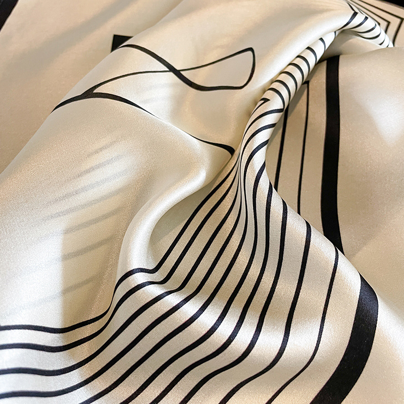 Design Shawl 100% Real Silk Sq - Women Accessories Brands reseña y precio