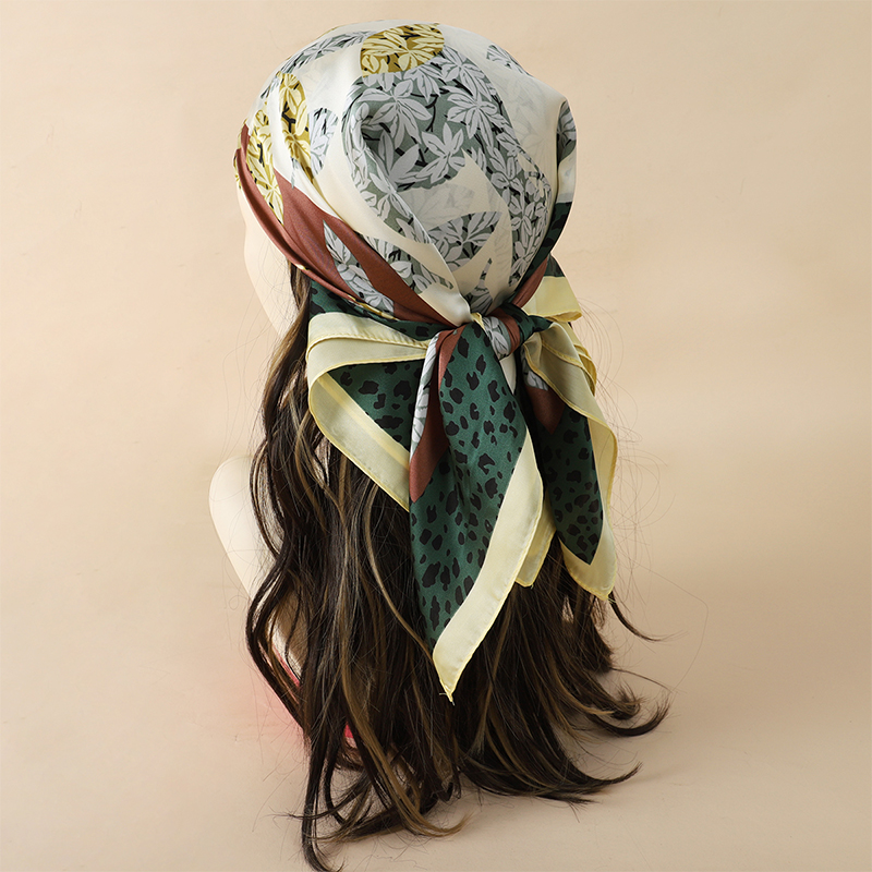 70x70cm Women Scarf Silk Feeli - Women Accessories Brands reseña y precio