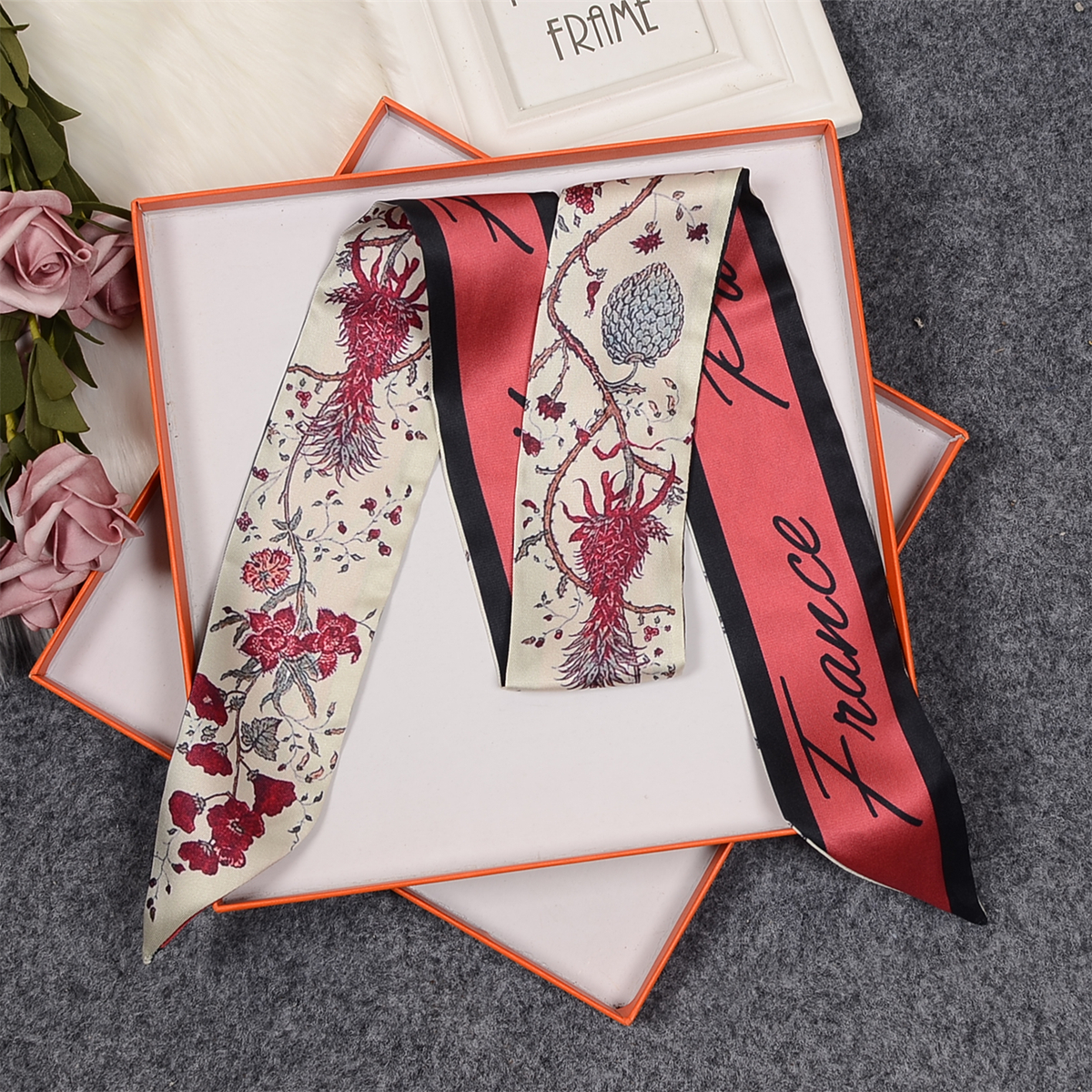 Flower Room Parrot Brand Scarf - Women Accessories Brands reseña y precio