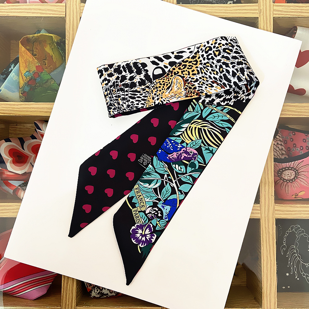 Brand Leopard Parrot Heart Sil - Women Accessories Brands reseña y precio
